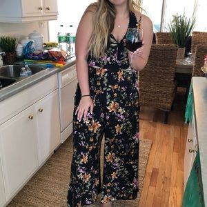 Black tropical jumper